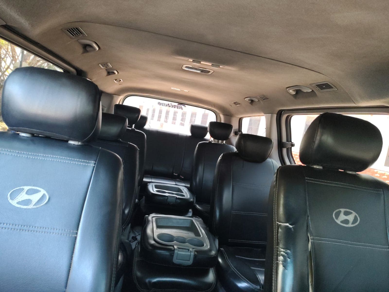 Transporte privado en vans ida y vuelta 5